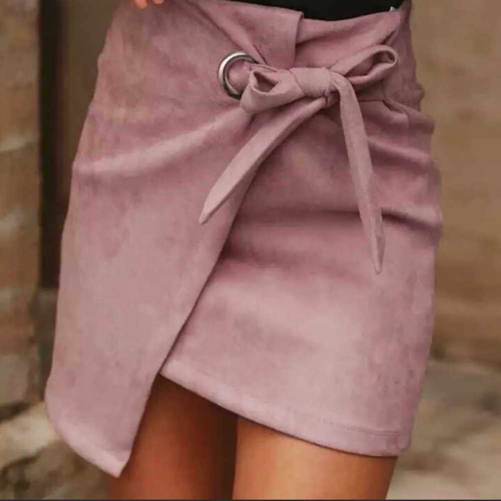 pink mini skirt